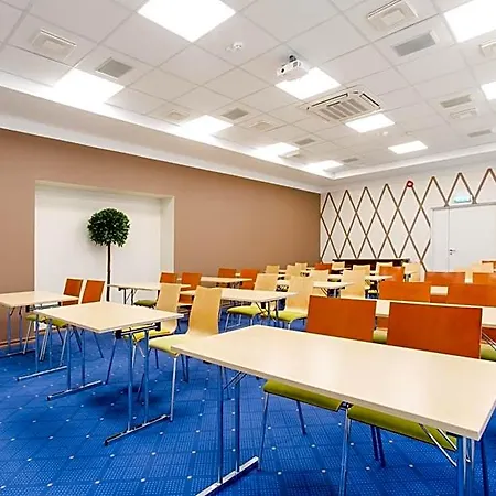 & Spaa Нарва